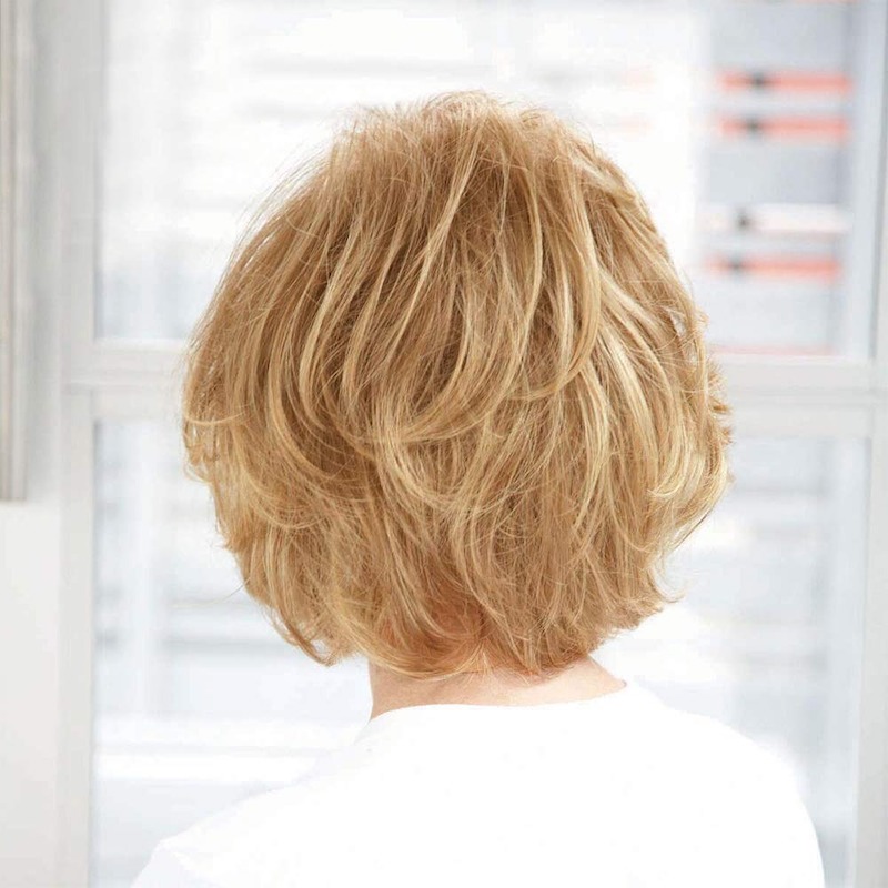Blonde Perücken für Frauen, gesunde synthetische Faser, geschichteter Perückenseitenteil
