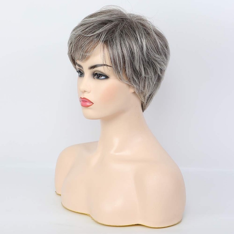 Kurze graue synthetische Perücken für Damen, natürliches Haar, tägliche Pixie-Schnitt-Perücke